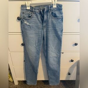 American Eagle Outfitters Mom Jeans